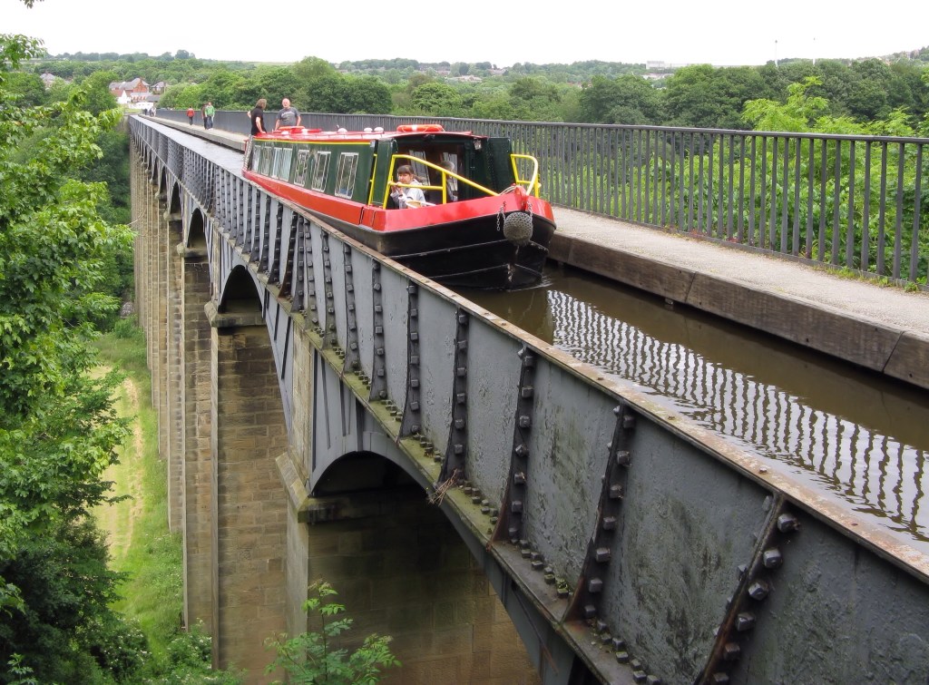 Designed by acclaimed briopdge designer Thomas Telford, this metal transport aqueduct is 304 meters long and was completed in 1806.